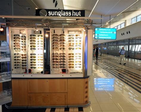 Sunglass Hut Macarthur Square Kiosk.